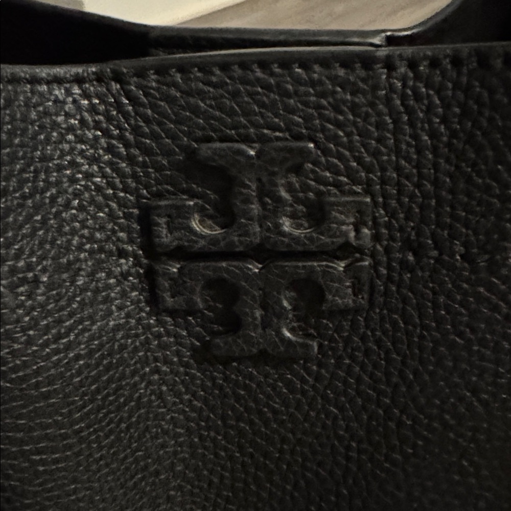 Tory Burch Black Shoulder Bag - Picture 2 of 12